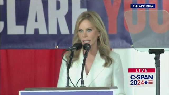 atrupar's tweet image. Cheryl Hines is out here ruining Curb for all of us