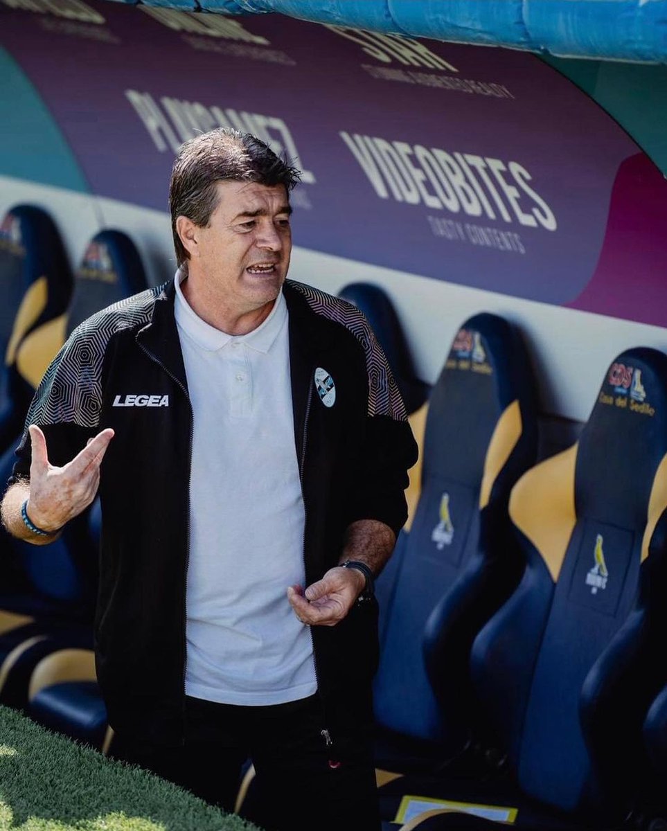 OFICIAL! O Lecco anunciou a demissão de Luciano Foschi, o comandante estava no clube desde Setembro do ano passado, e foi o herói da promoção histórica do clube para a Lega B, após 50 anos de ausência, os maus resultados nesse início de temporada pesaram na avaliação da direção.