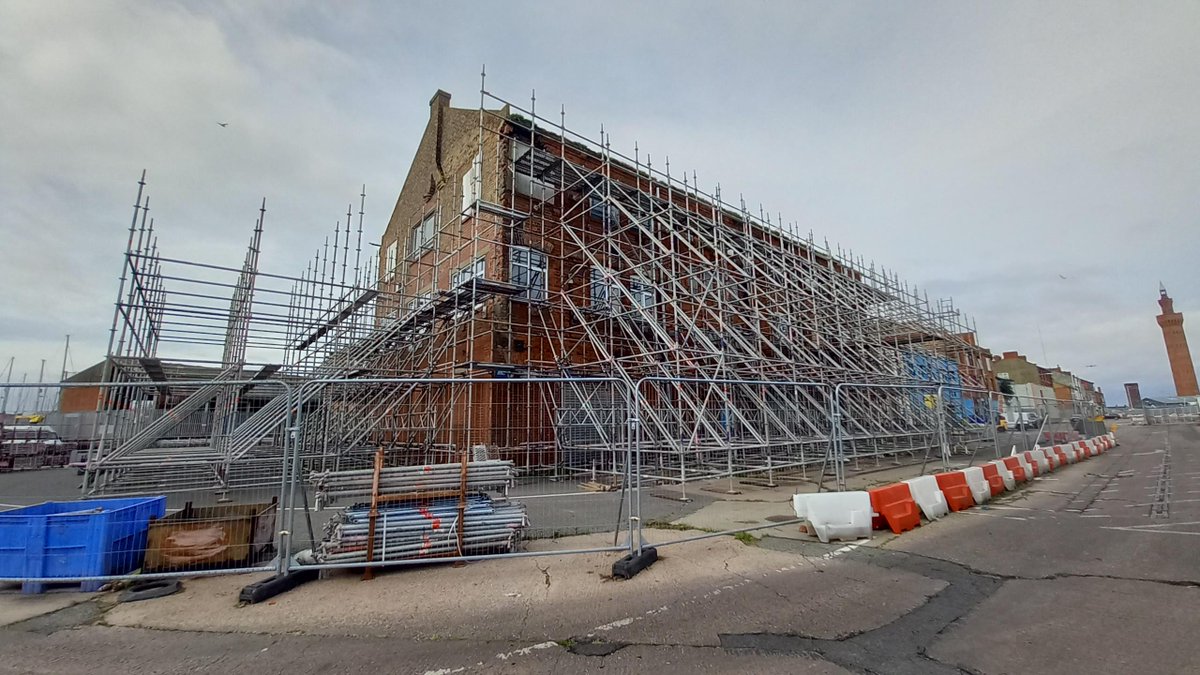 ABPHumber's tweet photo. ABP News Release: ABP kickstarts restoring Grimsby docks heritage. Read more about the renovation works to bring back these great assets https://t.co/I5v0mTjuJm #heritage #grimsbydocks #grimsby #porthistory #humberheritage https://t.co/lu9qwhom3H