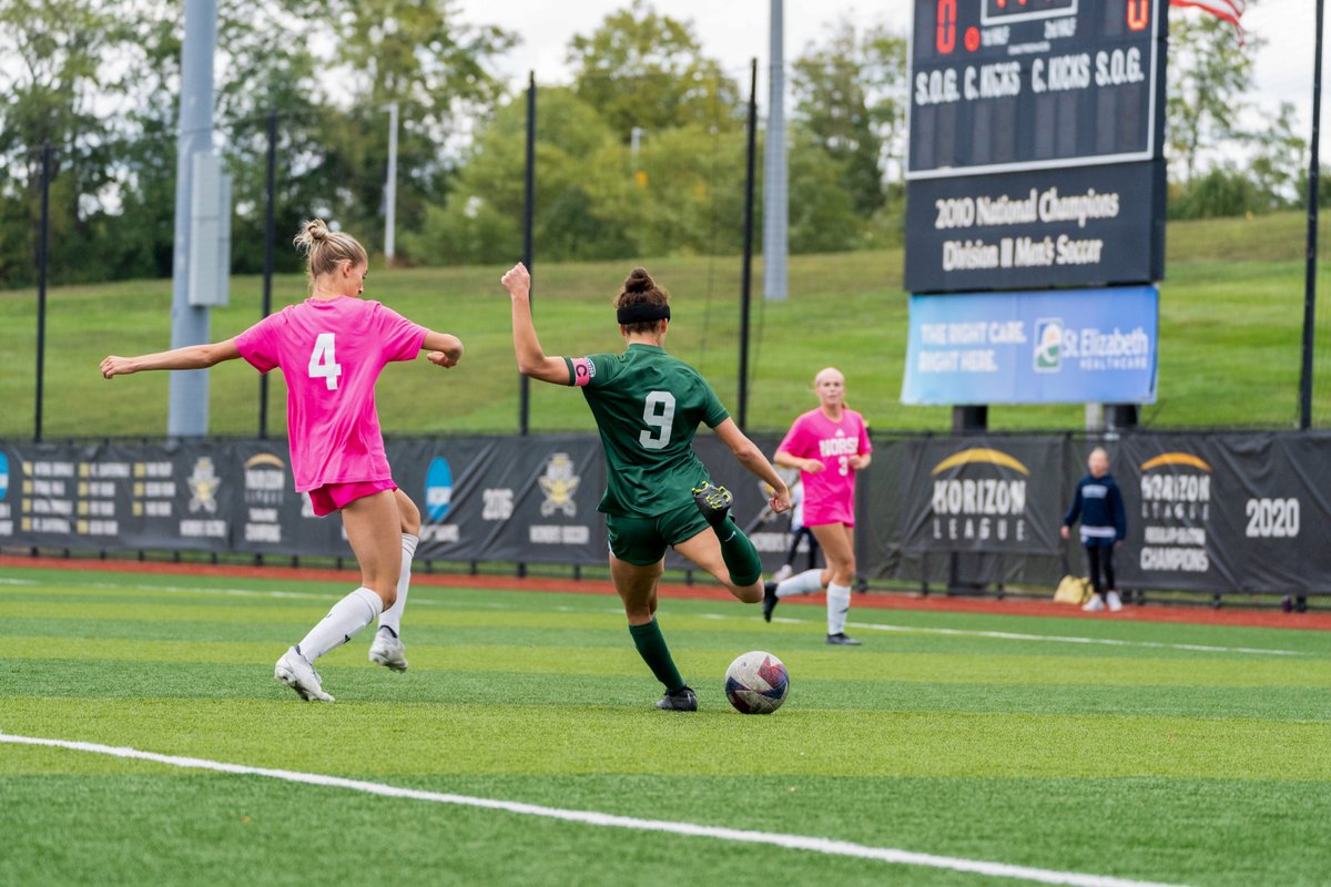 Two #HLWSOC games this week on the schedule!

Thursday, 10/12 vs. Robert Morris {7 PM} 
Sunday, 10/15 at Detroit {1 PM}

#GoVikes