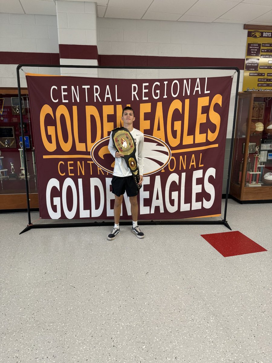 Central_Reg_FB's tweet photo. 🚨Special Teams POW 🚨
Evan Brounstein - 28 and 26 yard field goal, 1 touchback. 100% XP 🫡 https://t.co/B9MzbT0cj4