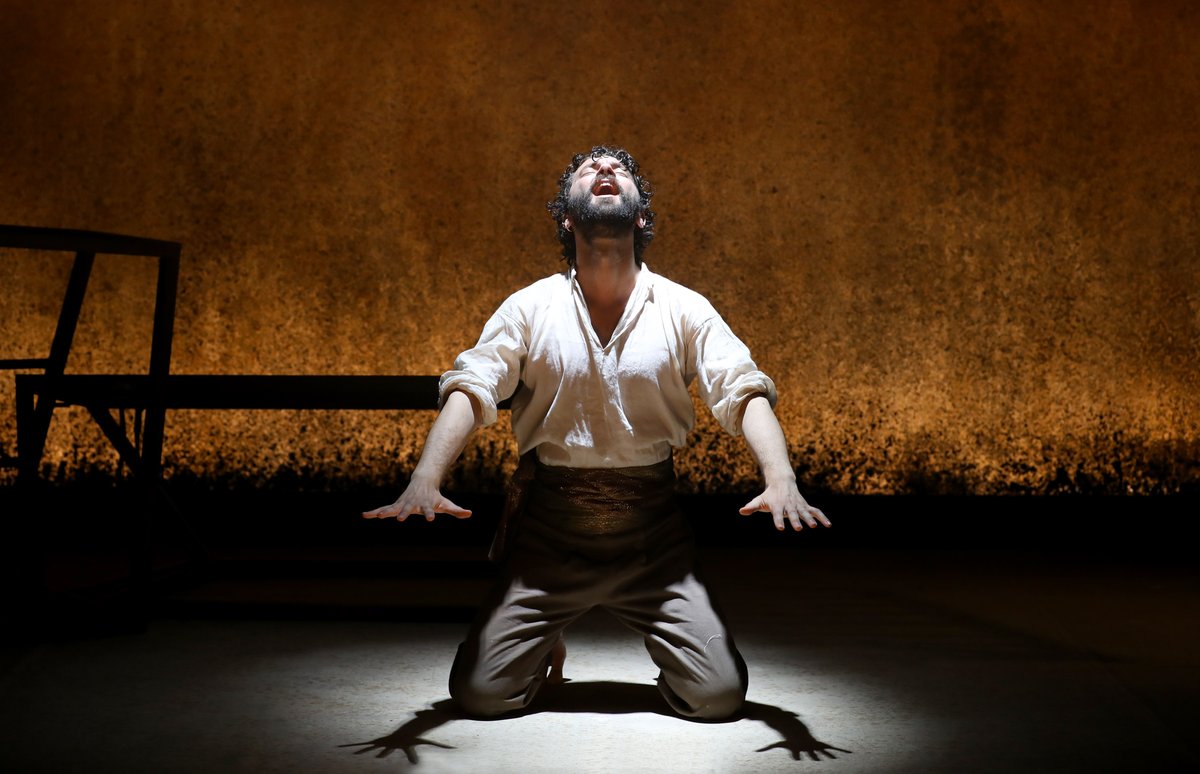 AtelierThActuel's tweet image. Eldorado 1528 🌅 Embarquez pour un voyage incroyable et captivant au @TMontparnasse avec Alexis Moncorgé, du mardi au vendredi à 19h, les dimanches à 17h15 !
📸 F. Rappeneau #theatre #spectacle #seulenscene #paris #sortiraparis
