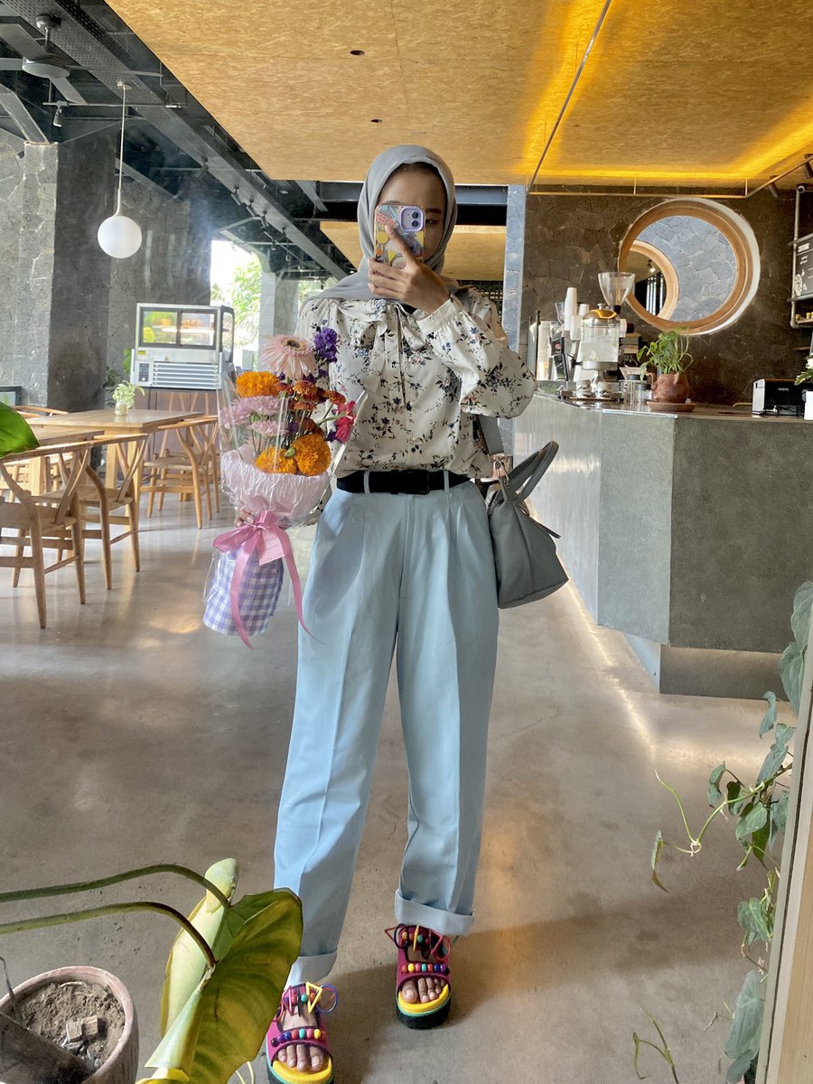 rachiecha's tweet image. warga +26 minimal cobain satu aja deh brand dari iwearup. pasti kalian bakalan nagih rasanya pgn repurchase mulu

sandal darcy pink yang gemoy, platform bikim tambah tinggi, empuk dan design nya anti-mainstream