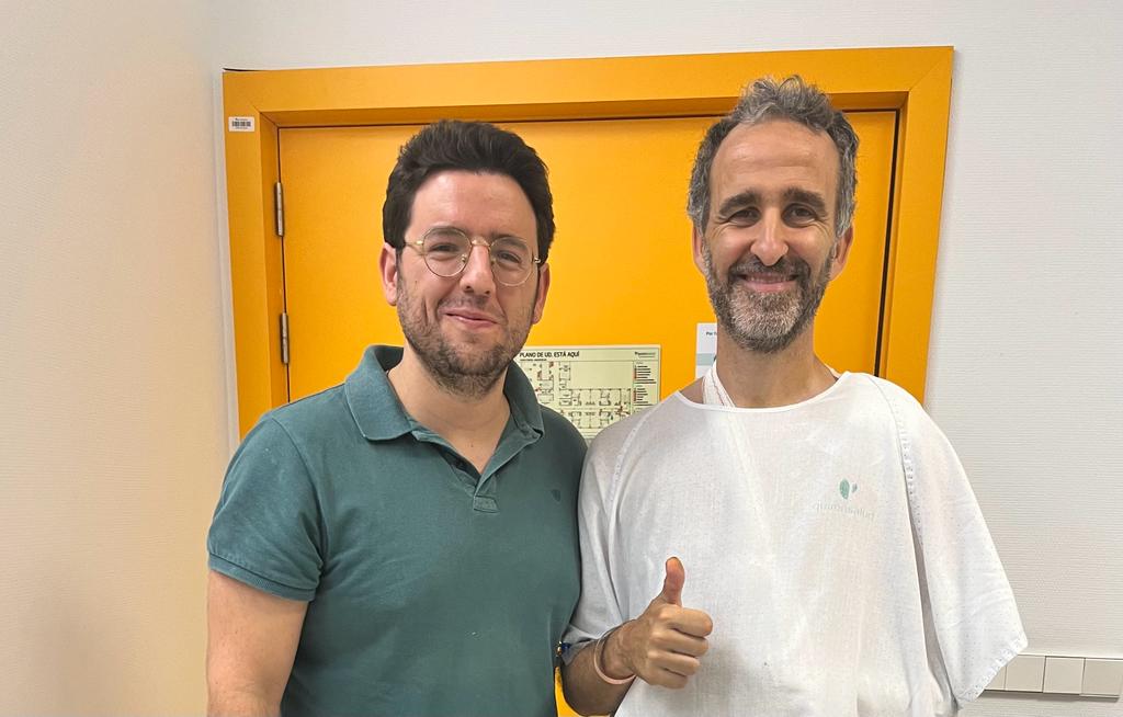 Diego Murillo (@dmurilloher) on Twitter photo Dos meses y unos días después de esta foto, el crack de mi derecha el cirujano Julián Montes <a href="/DrMontesGonzle1/">Dr.Montes González</a> deja que vuelva a 'rodar' libre. Qué fácil ha sido todo contigo. Gracias a todo el equipo de <a href="/quironsalud/">quirónsalud</a> y <a href="/alfonsoesp83/">Alfonso Espinosa Ruiz</a> Dos meses y unos días después de esta foto, el crack de mi derecha el cirujano Julián Montes <a href="/DrMontesGonzle1/">Dr.Montes González</a> deja que vuelva a 'rodar' libre. Qué fácil ha sido todo contigo. Gracias a todo el equipo de <a href="/quironsalud/">quirónsalud</a> y <a href="/alfonsoesp83/">Alfonso Espinosa Ruiz</a>