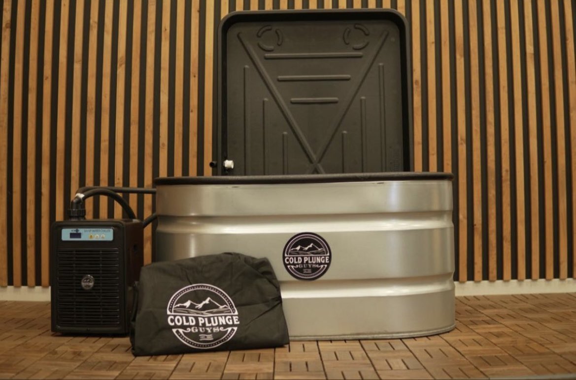 Coldplungeguys tweet media