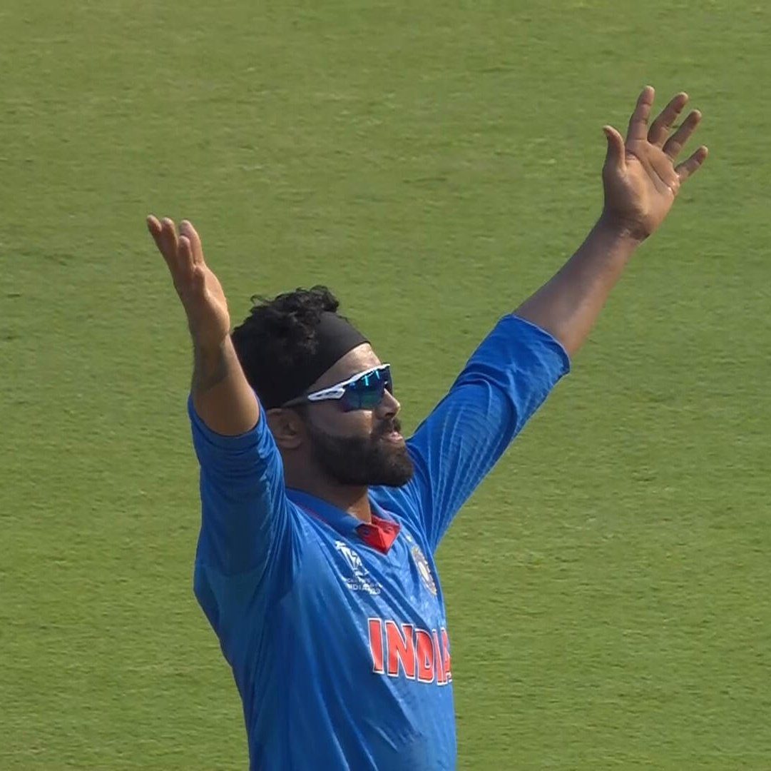 internetumpire's tweet photo. "I've been closely watching Jadeja on Indian pitches"

Super King type of behavior. https://t.co/nQb2fqNVlj
