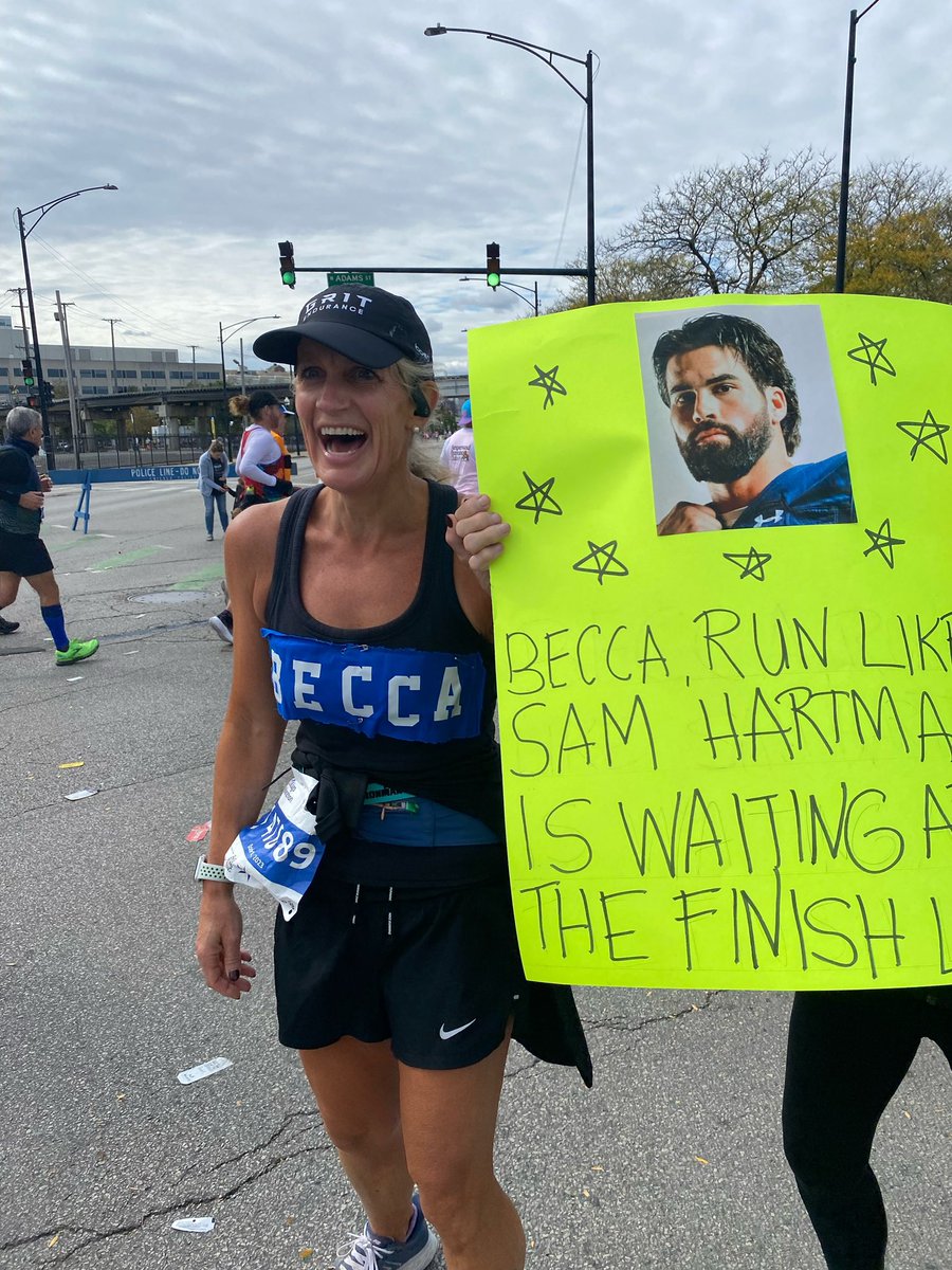 FarrellBecca's tweet photo. It was a great day for a very long run. Thank you #ChicagoMarathon2023 for another amazing experience. https://t.co/BLrFP4er20