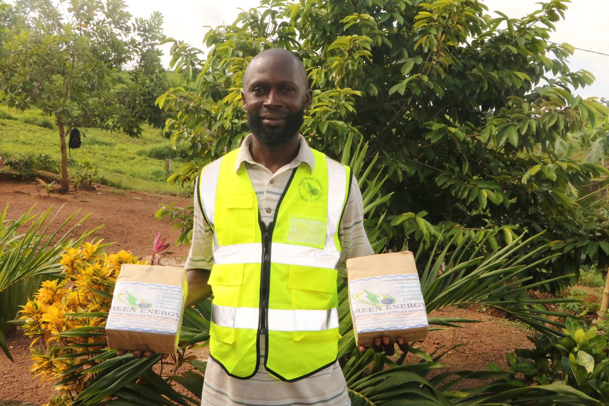 EUinSierraLeone's tweet photo. EU&amp;ILO together in boosting green jobs&amp;circular economy in Salone! This is the story of Alhassan and its “Green Energy Charcoal Brickette Enterprise” that transforms organic waste into charcoal brickette thank to Opportunity Salone Programme in  support of SMEs 
#EunaSalone https://t.co/wYa69XmipU