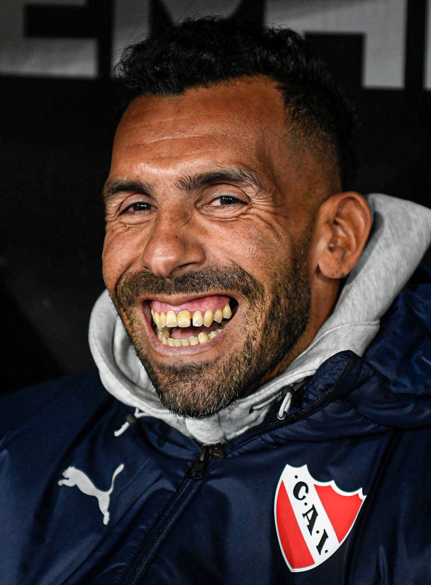 “Hago un ejercicio de velocidad, relacionado con neurociencia. Cuando el jugador está ahogado físicamente le hago que me solucione un problema, 2+2.

Tres de los chicos que hoy tenemos en el plantel me dijeron que no sabían sumar ni restar… jugando en Primera.

Ahí está la