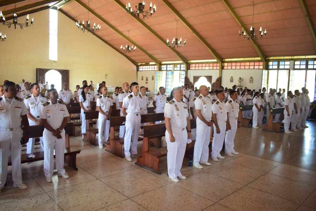 ARB_CANB23's tweet photo. 📌#09OCT En la Iglesia Nuestra Señora del Valle en el sector de Cumboto II en Puerto Cabello la @ARB_CANB23 realizó una Misa en conmemoración al Sexagésimo Aniversario de esta Gran Unidad de Combate, realzando así nuestros valores eclesiásticos. #AviadoresNavalesPorSiempre https://t.co/yAvUlnkYRh