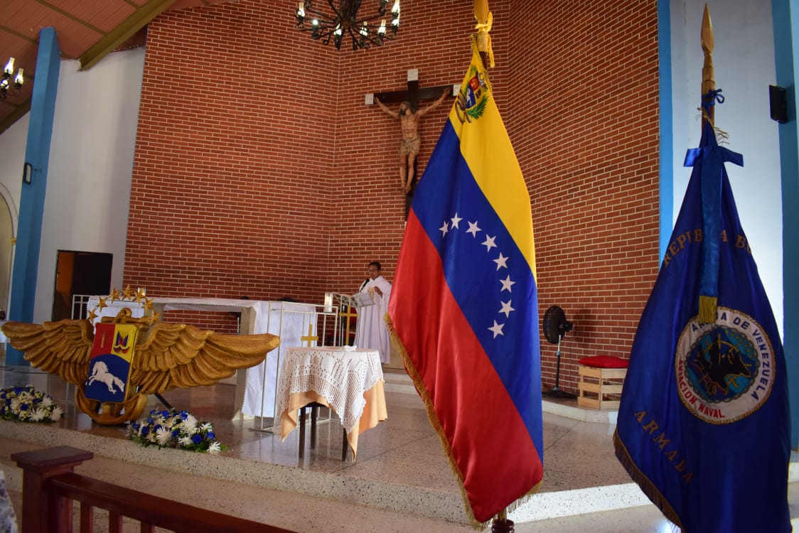 ARB_CANB23's tweet photo. 📌#09OCT En la Iglesia Nuestra Señora del Valle en el sector de Cumboto II en Puerto Cabello la @ARB_CANB23 realizó una Misa en conmemoración al Sexagésimo Aniversario de esta Gran Unidad de Combate, realzando así nuestros valores eclesiásticos. #AviadoresNavalesPorSiempre https://t.co/yAvUlnkYRh