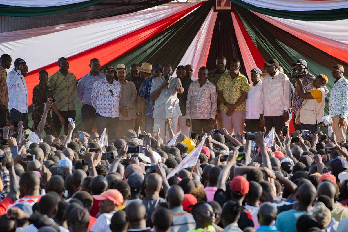 WilliamsRuto's tweet photo. The improvements we are undertaking in our transport network are strategic interventions aimed at accelerating our country’s transformation agenda. https://t.co/tNtNBnflC2