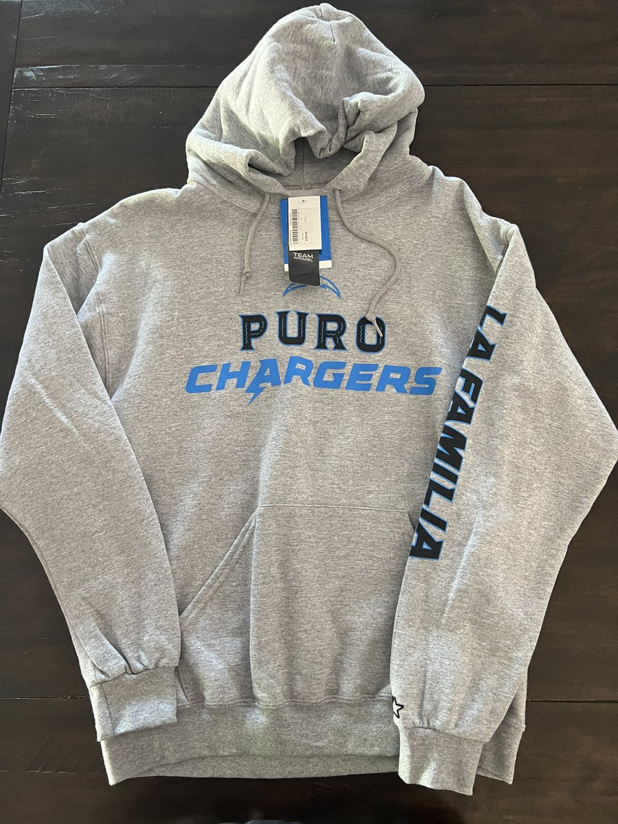 ⚡️⚡️⚡️ GIVEAWAY TIME ⚡️⚡️⚡️

I was going to keep this hoodie for myself, but I’ve decided to make another fan’s day. RT for a chance to win this XL hoodie. I will announce a winner on Wednesday. Have a great week fam. #BoltUp