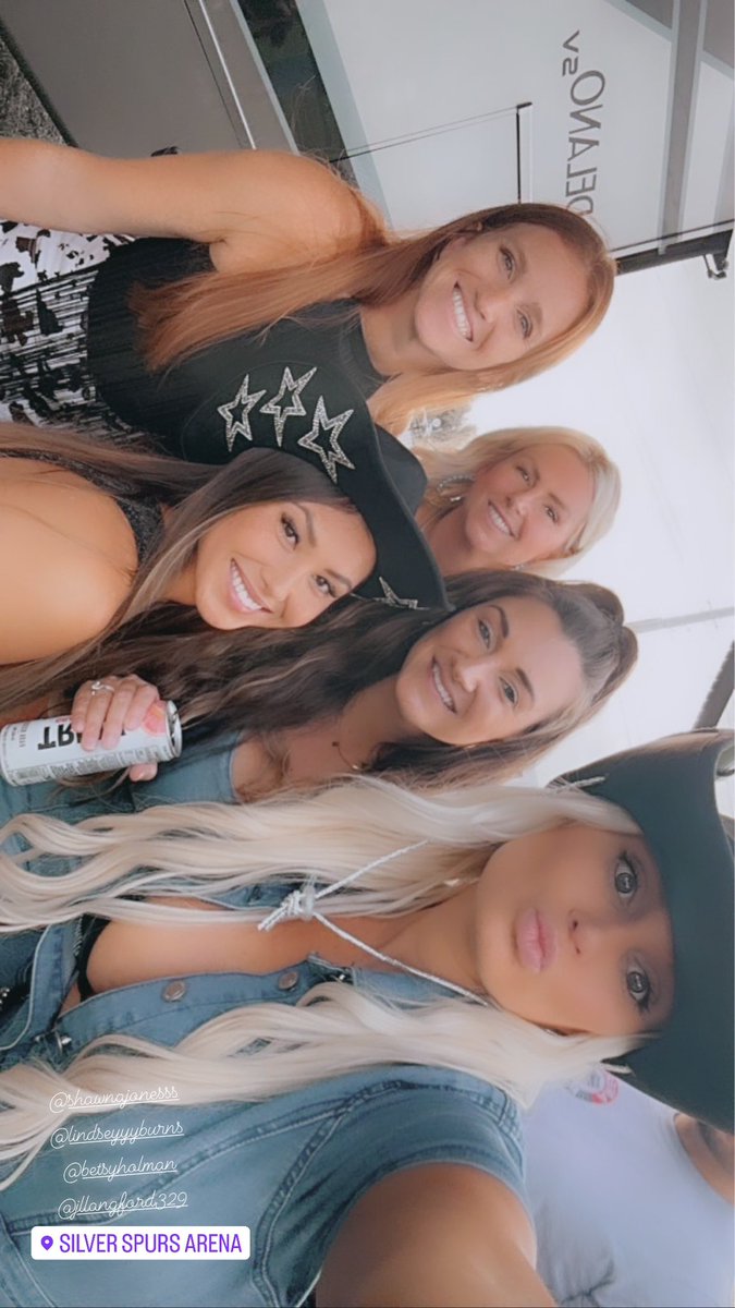 Christine Cole tweet media