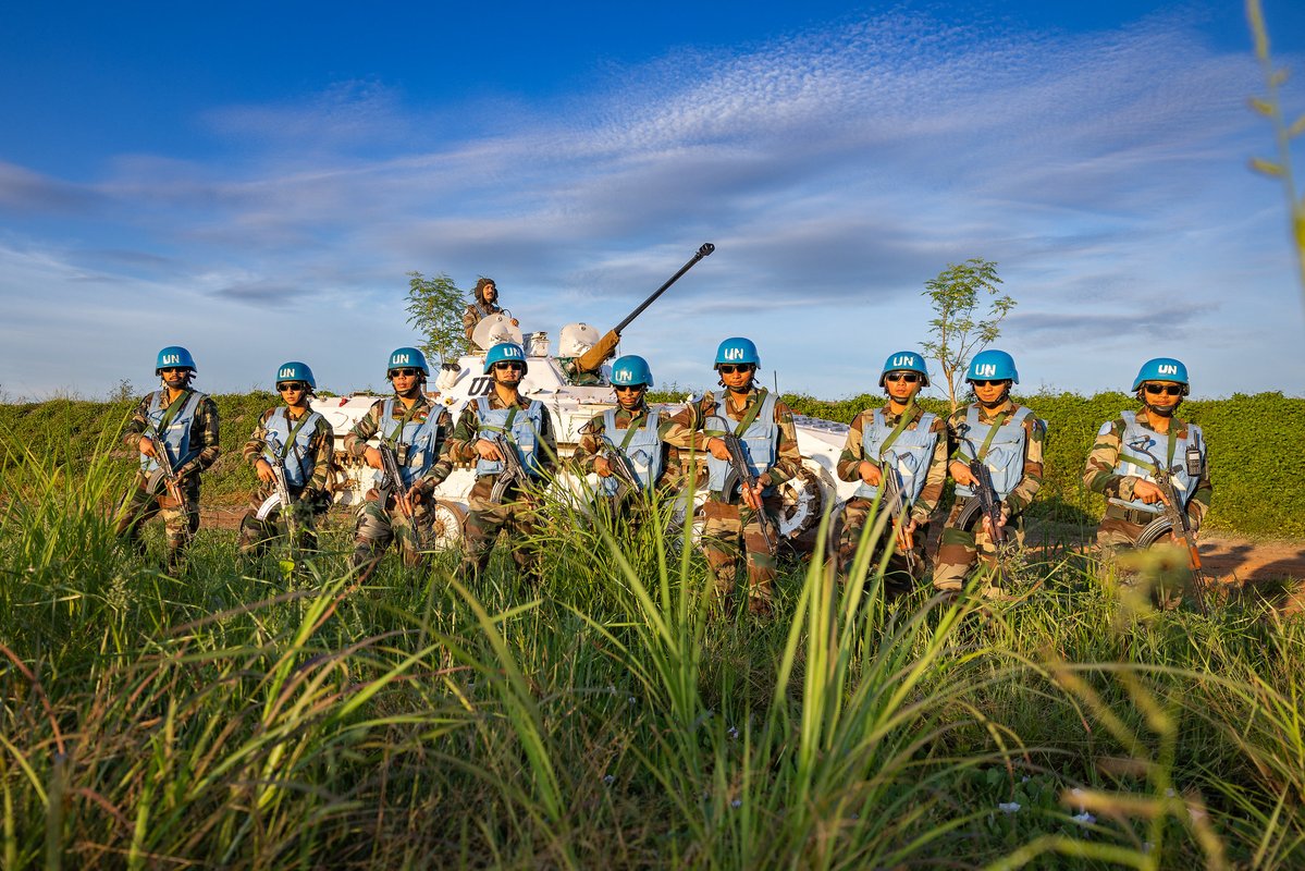 Blue helmets from India🇮🇳 in South Sudan

#UNMISS mission conducting a routine patrol along the town of Malakal.

#IADN