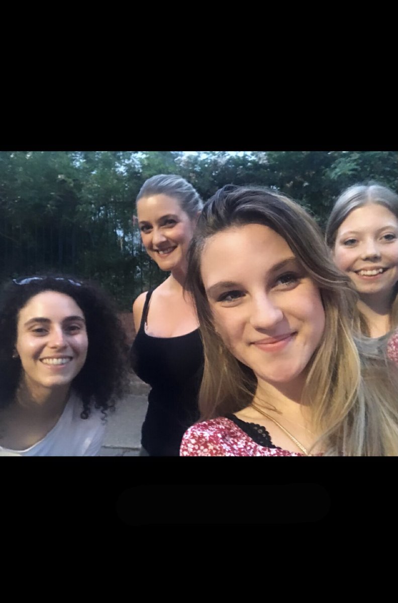 sofia09577840's tweet photo. Happy birthday @aussie1246 !!! I miss you so much and I hope you’ve had the best day so far!!! Love you 💞💞💞 https://t.co/RWgeDWjKMG