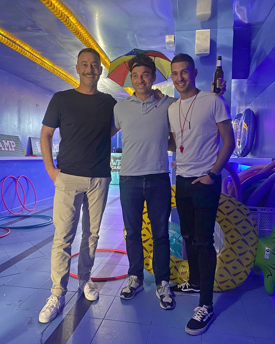 campuswpcamp's tweet photo. (1/2) 🎉 Este sábado celebramos la fiesta de los 10 años de WP CAMP con entrenadores y staff en Barcelona 🥳

👑 Tuvimos Buzón Marujón, Mr y Ms WP CAMP, juegos, competiciones y una tarta espectacular 🎂

#waterpolo #WPCAMP10 https://t.co/Rf0y5ChZaR