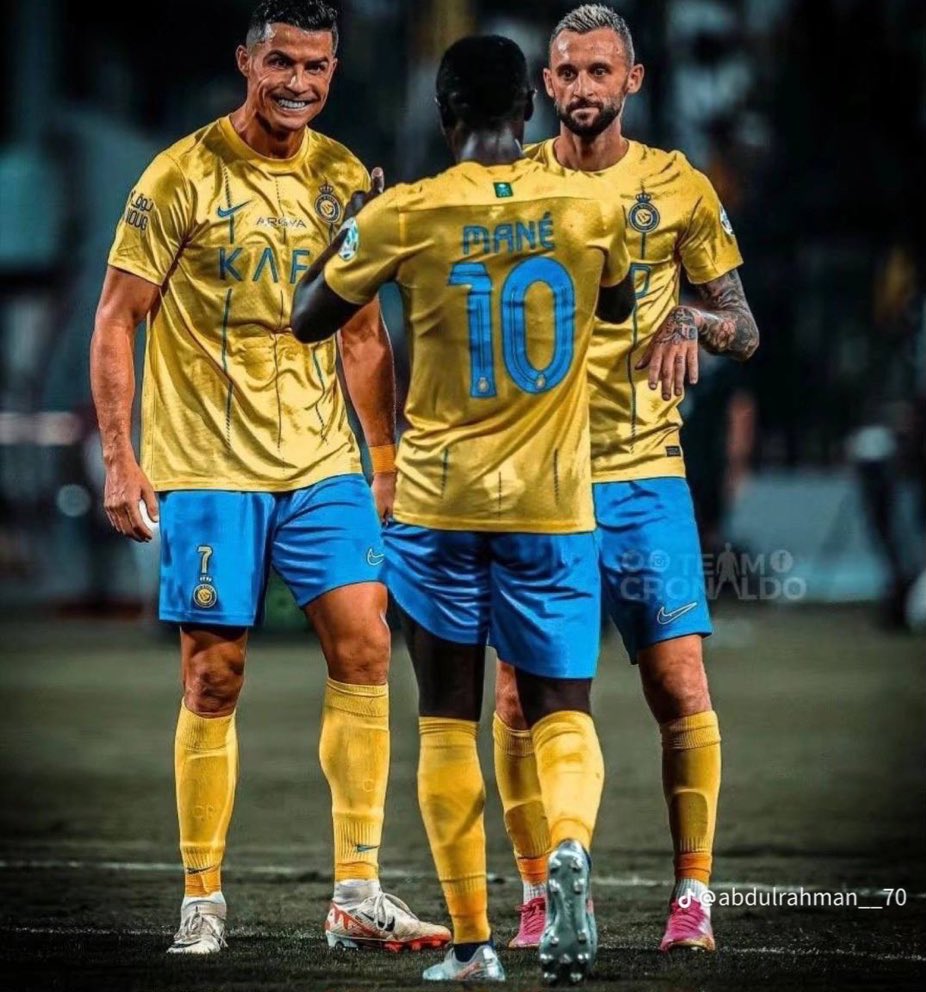حملة #نصراوي فوق الألف

مانبي نصراوي اقل من الف اي نصراوي 

يعمل ريتويت للتغريده ضيفوه💙💛