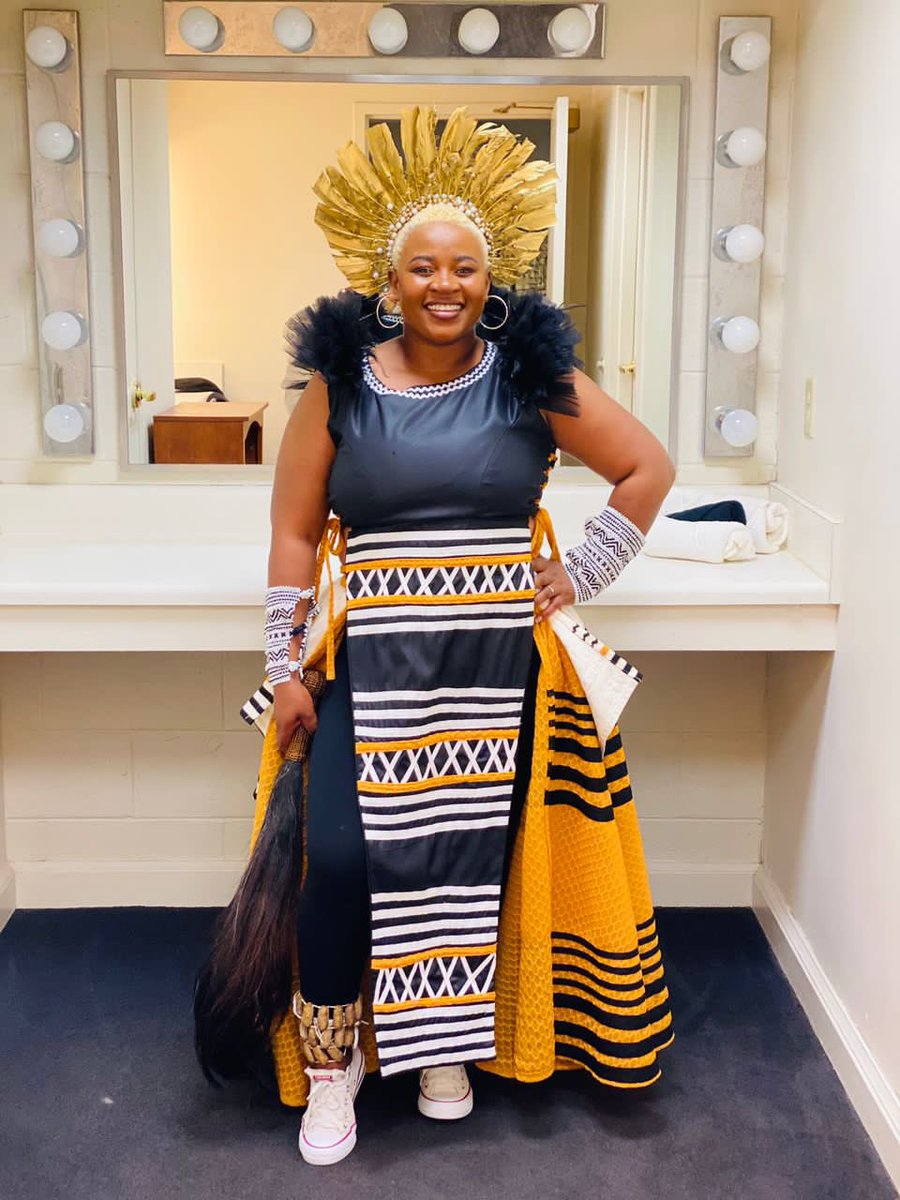 ObabesBembube recently before setting the stage ablaze 🔥🔥🔥

Next stop 📍   Spivey Hall Clayton State University, Morrow, GA on Friday 🤗. If you're close let's make a date😉😉

#NobuntuTour ❤️‍🔥🔥
#ObabesBembube to the world 🌍🌏😎
#happyweek❤️‍🔥
