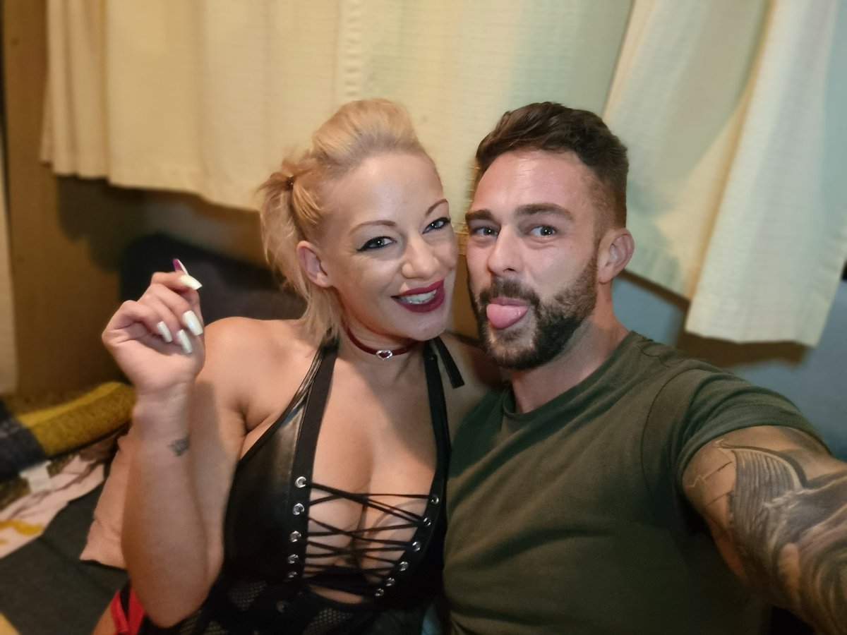 LouLouandKit's tweet photo. 🔞COUPLES - who create content 🔞

In the East of England, say hello bellow 

#eastanglia #couplecontent @AdultWorkcom @ManyVids https://t.co/9spVjp9Qz4