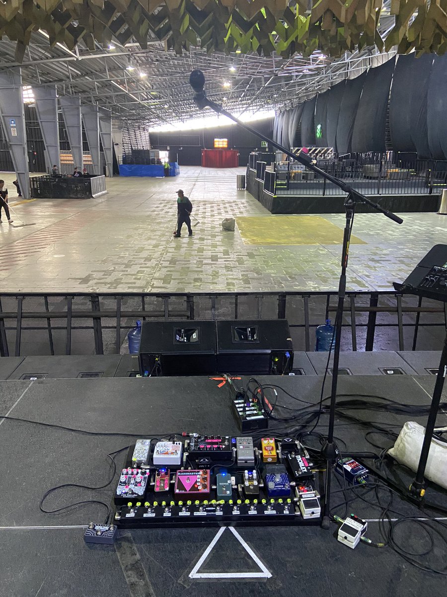 Declan McKenna tweet media