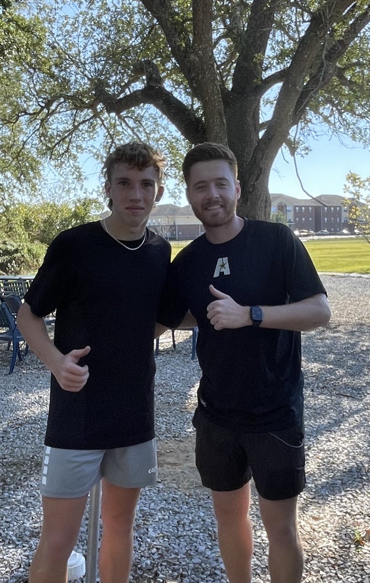 Absolutely loved practicing with <a href="/LSUA_MSOC/">LSUA Men's Soccer</a> today! Thank you for having me <a href="/mackyoung17/">mackenzie</a> and <a href="/Keelinfoley3/">Keelin Foley</a>