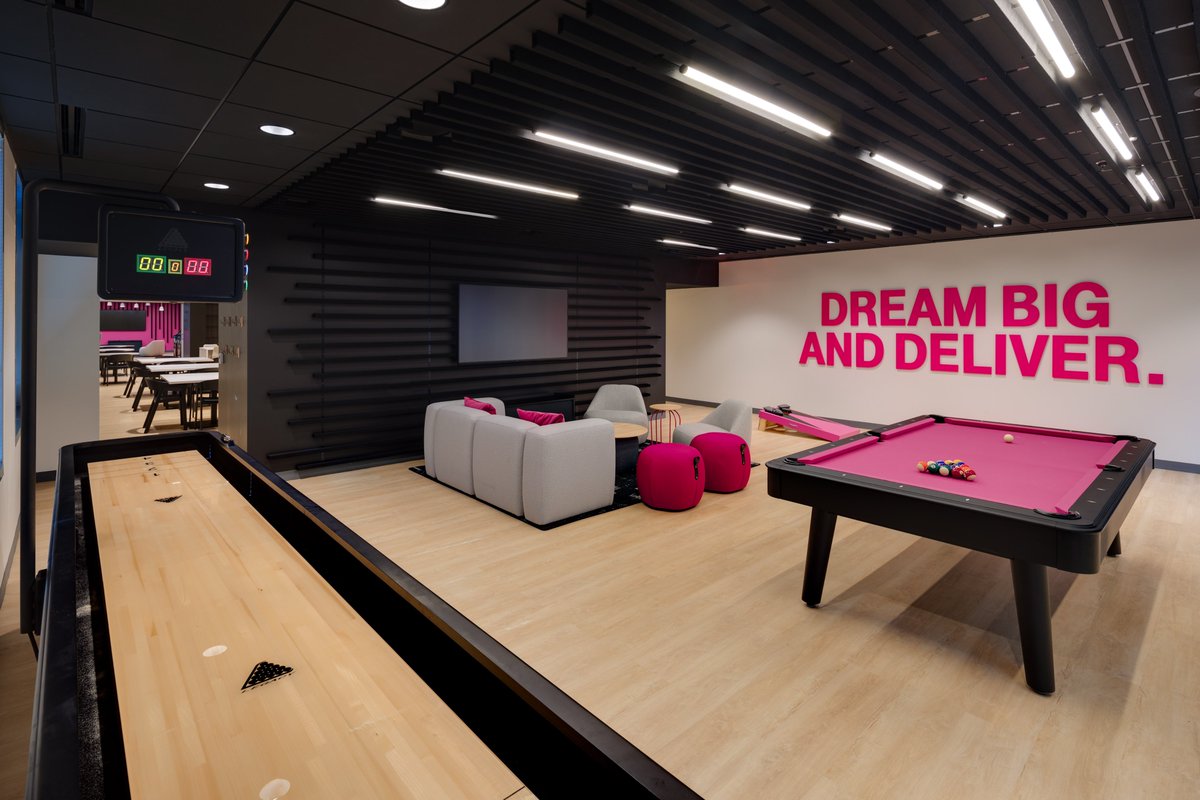 Our talented Corporate Real Estate team has done it … AGAIN! Here’s a peek at the incredible space that our employees in Herndon, VA get to call their own! #TheyDeliverMAGIC