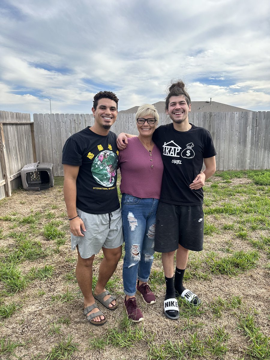 jpete1231's tweet photo. 🥰🥰🥰🥰🥰MY GUYS😊😊😍✊🏽 https://t.co/UGLTs2wtrb