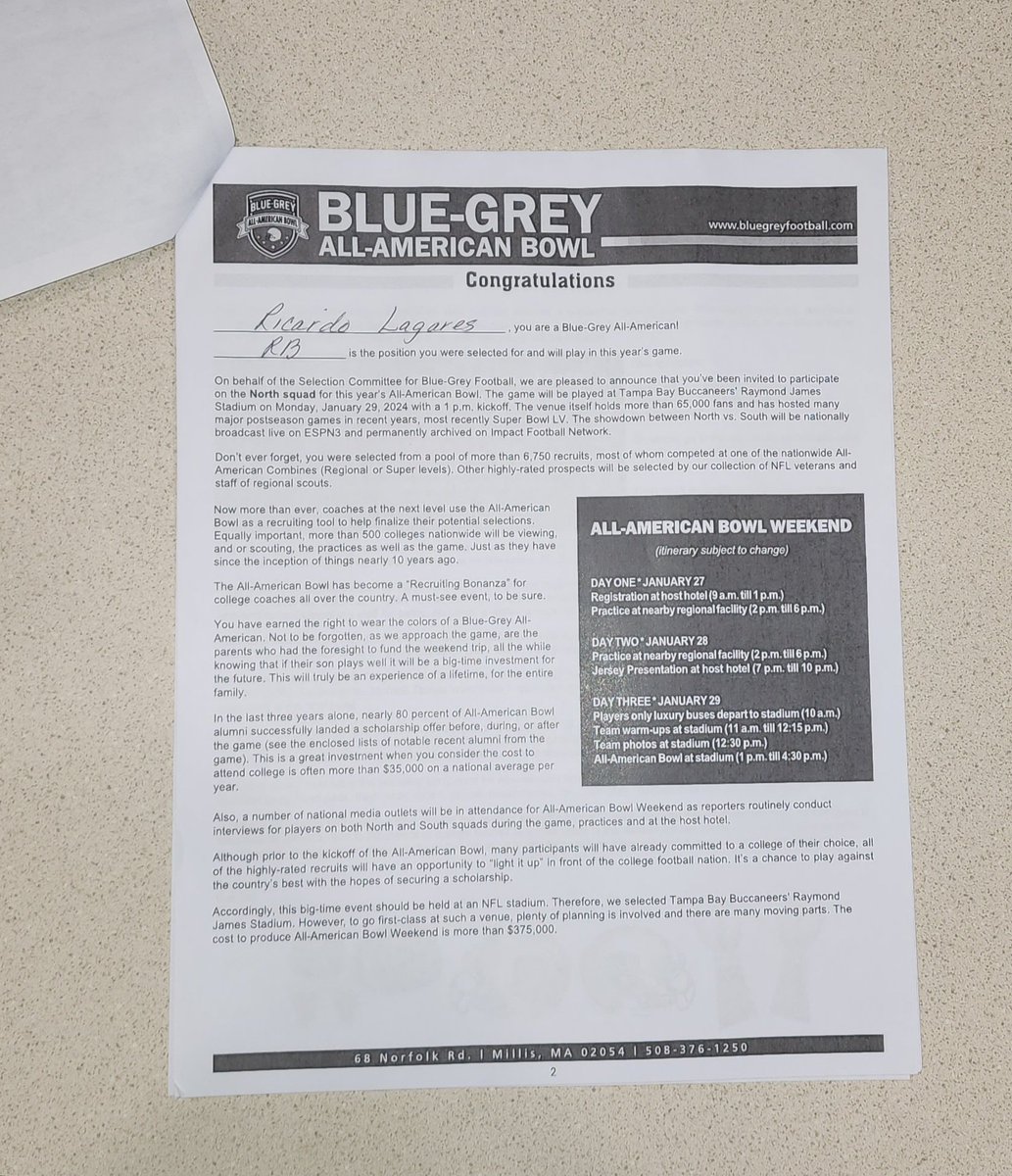 RLagaresJr's tweet photo. Thank you @BlueGreyFB for the invite! Can't wait to play in this year's bowl!!!
@CCCSDathletics @CCSaintsFB  @CCCSD_SHS https://t.co/k8VzQWqH4z