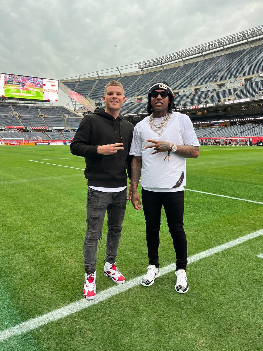 Been bumpin’ <a href="/lildurk/">THE VOICE</a> since high school. Life’s crazy 🤯

Thanks for the inspiration. Chicago goin up ✊🏼

#BTB 💯💯💯