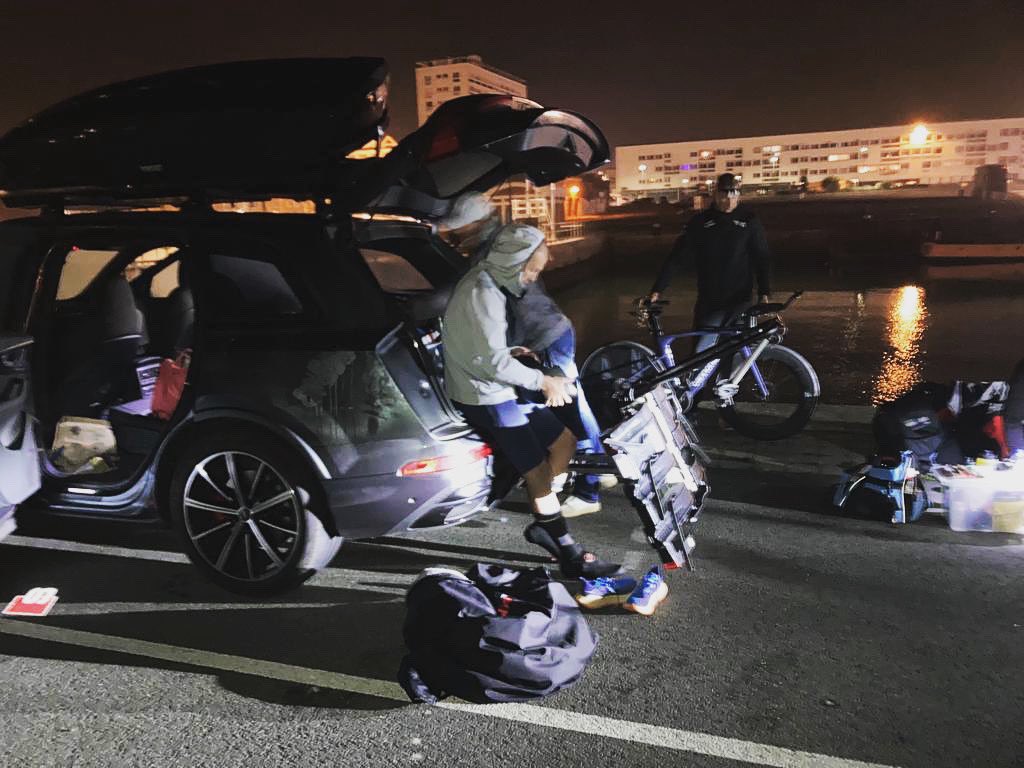 Julien has started the bike 🙌

🔗 enduroman.com/live-tracking