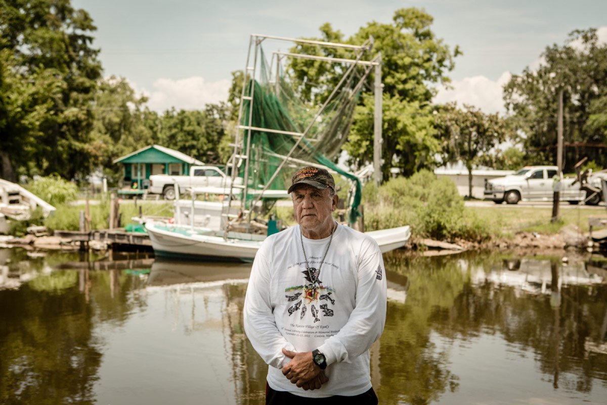 oxfordamerican's tweet image. This #IndigenousPeoplesDay, revisit @BoyceUpholt’s feature from #Issue106 about the Biloxi-Chitimacha-Choctaw tribe. Just as the South can be found in the world, one can find the world in the South. #ReadOA

Read more: oxfordamerican.org/magazine/issue…
 
📸  @WilliamWidmer @reduxpictures