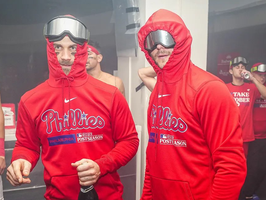 ah_pod's tweet photo. go phils. https://t.co/jxOy1kABxF