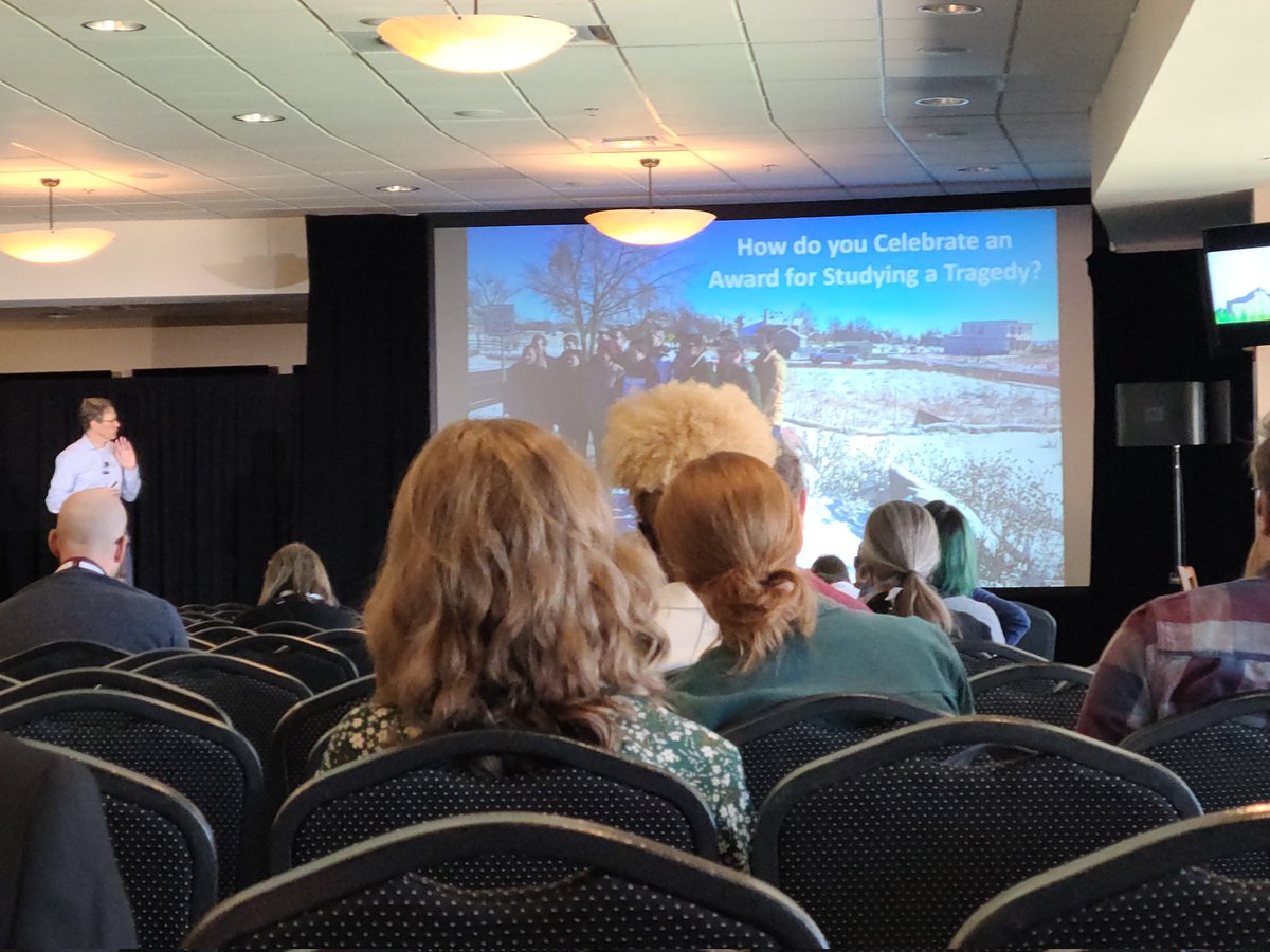 Dr. de Gouw from #SciWri23 's #MarshallFire session was incredible, a science PIO's dream. Explained complicated science in plain language, was empathetic, admitted to not knowing something when he didn't but clearly trying his best to give as much info as possible.