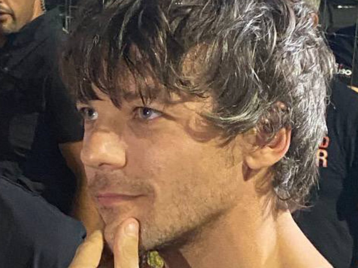 rainbow_larents's tweet image. We are all doomed