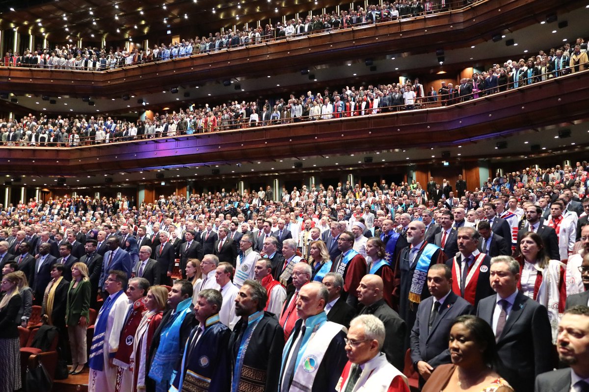 Cumhurbaşkanımız Sayın Recep Tayyip Erdoğan'ın katılımıyla Beştepe Millet Kongre ve Kültür Merkezi'nde gerçekleşen Yükseköğretim Kurulu 2023-2024 Akademik Yılı Açılış Törenine katıldık. Ülkemize toplumumuza , yükseköğretim kurumlarımıza ve 
gençlerimize hayırlı olsun…🇹🇷