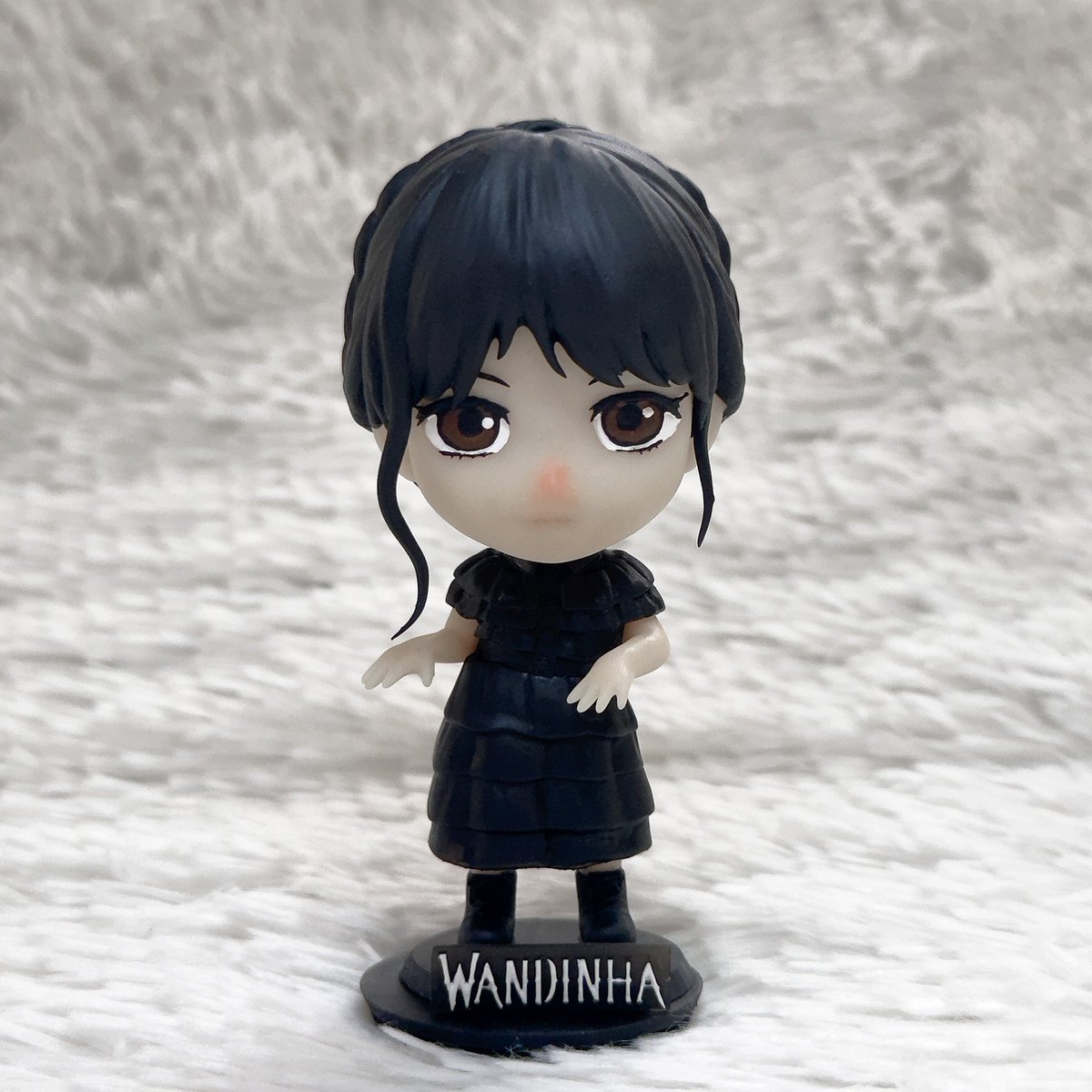 CraftFactoryBR's tweet image. •Chibis da Wandinha ja disponíveis na lojinha 🖤