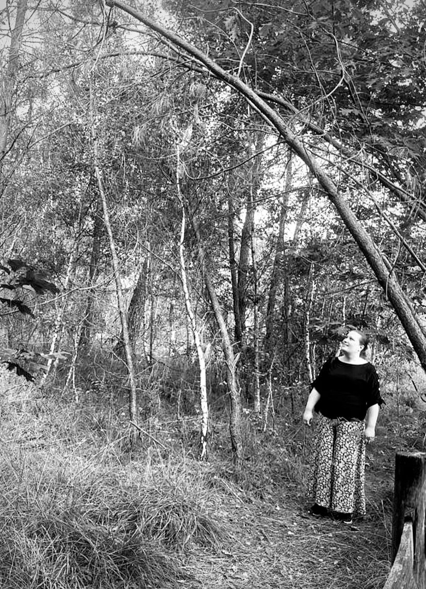 Door de bomen,
Mij kunnen zien ❤