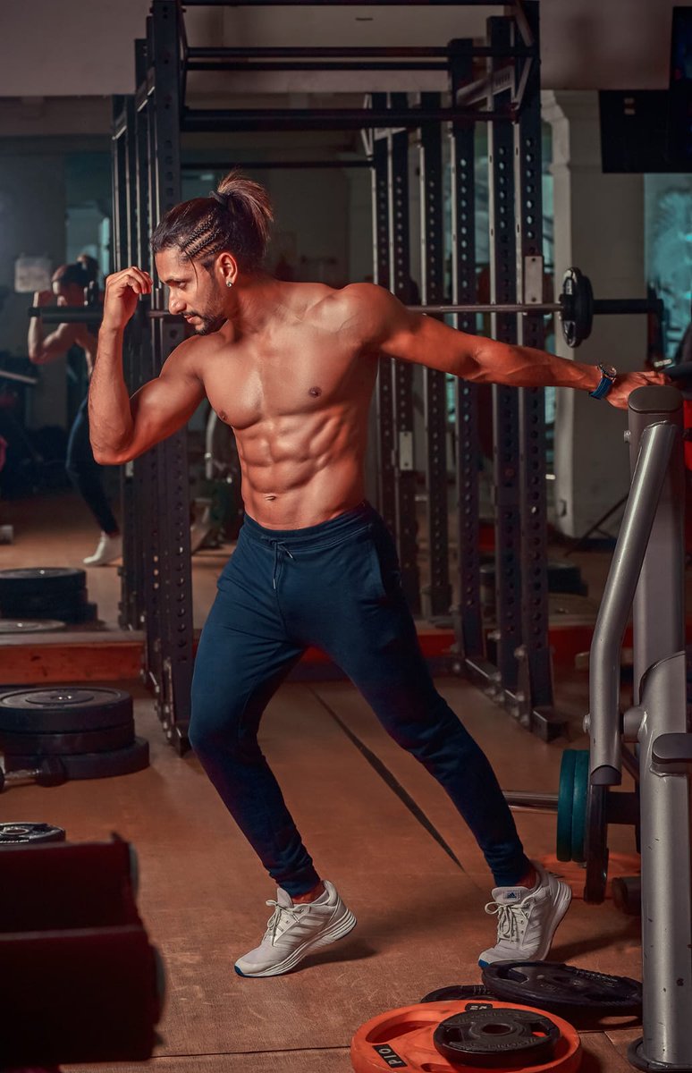 RandySFit's tweet photo. Flex with a pose

#randy #fitmodel #onlyfan #bodybuilding #malemodels #celebrity https://t.co/B1dYnDVfgO