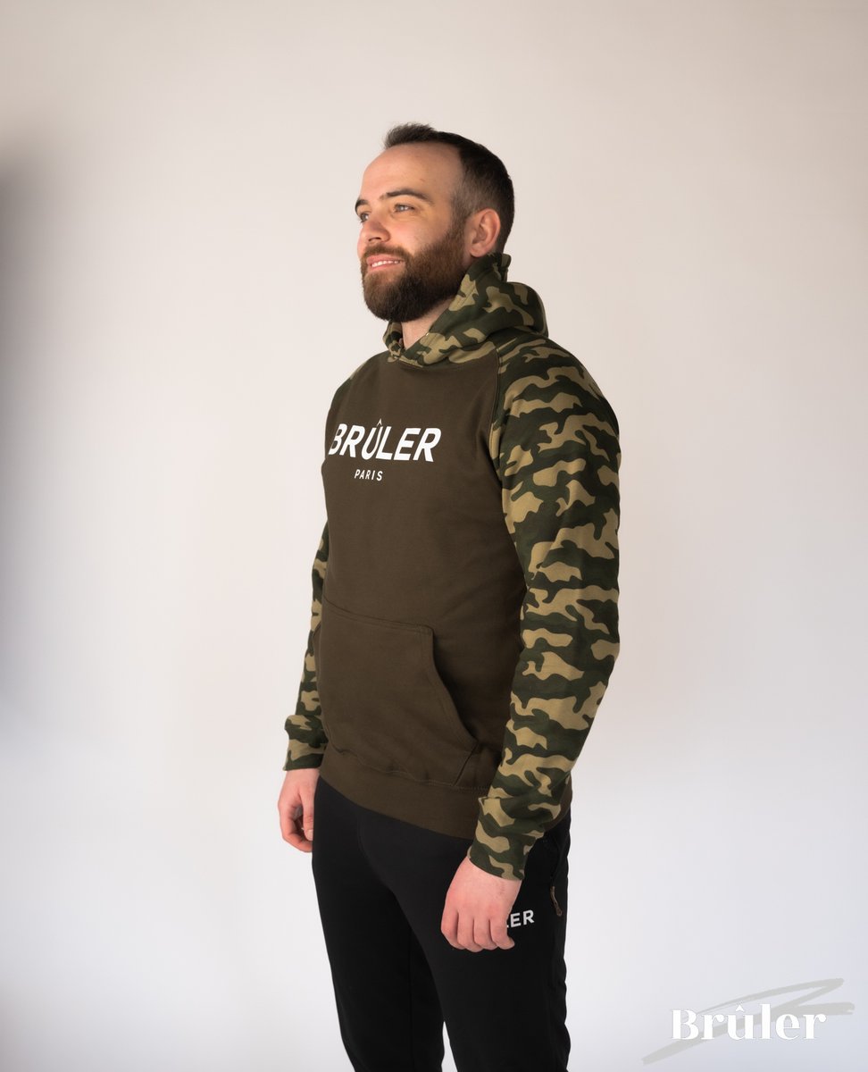 The evenings are getting cooler, are you prepared? Click the link in our bio to get yourself a Brûler hoodie! Use code BRULER10 for 10% off your order!

#formen #hoodie #winter #autumn #fall #fallcollection