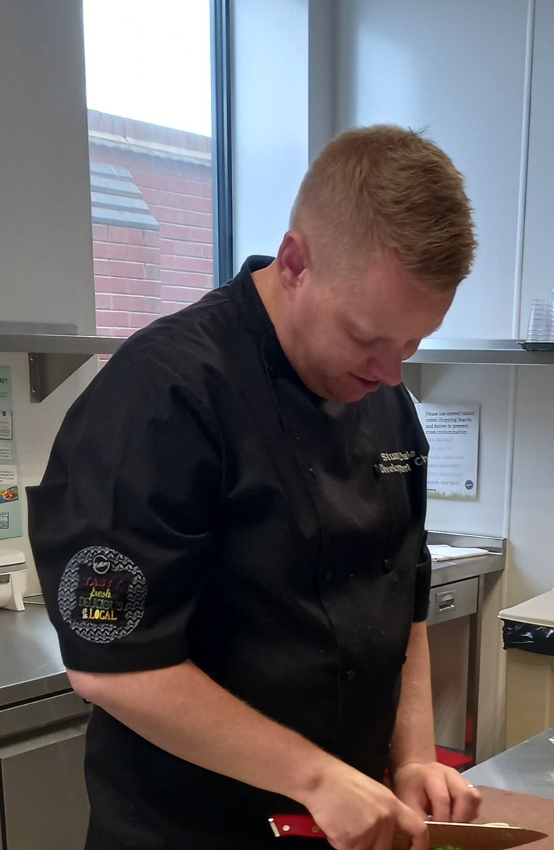 Louisa Mellors tweet media