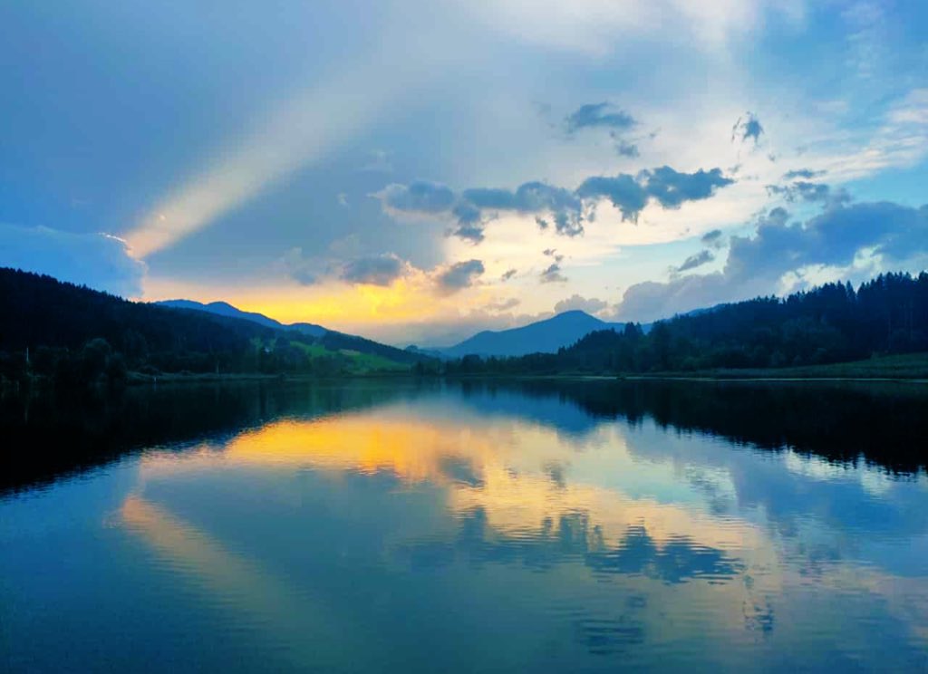 Da mache ich gerne mit!
#schoenes_gegen_die_ganze_scheisse_auf_dieser_Welt