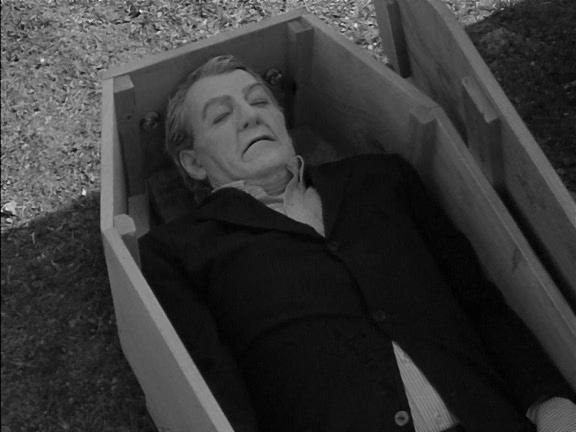 SemetraRhodes's tweet photo. Spooktober 🎃🧟‍♀️🧟‍♂️🎃 Day 9: Random Horror Movies

#NowWatching NIGHT OF THE LIVING DEAD (the so-called 30th Anniversary edition)
[title randomly generated by the keyword: Military]

#Spooktober #RandomHorrorMovie #MessedWithHorrorFilm #NightOfTheLivingDead30th #31DaysOfHorror https://t.co/MtrASNnebv