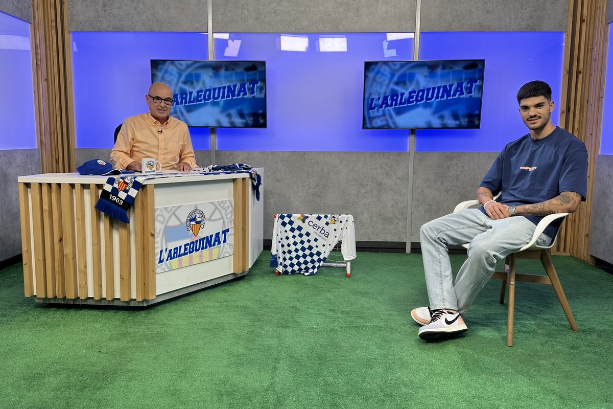 TVSabadell's tweet photo. ⚽️Avui a #LArlequinat, derrota del @CESabadell que suposa la destitució de @Mikillado, ho analitzarem al plató amb #PabloMonroy
També connectarem amb #PelayoSuárez ara al @RMajadahonda, roda de premsa, tertúlia, @FutBaseCES… tot això i molt més avui a les 21 i 23h amb @xandreu https://t.co/qr77HhsiyE