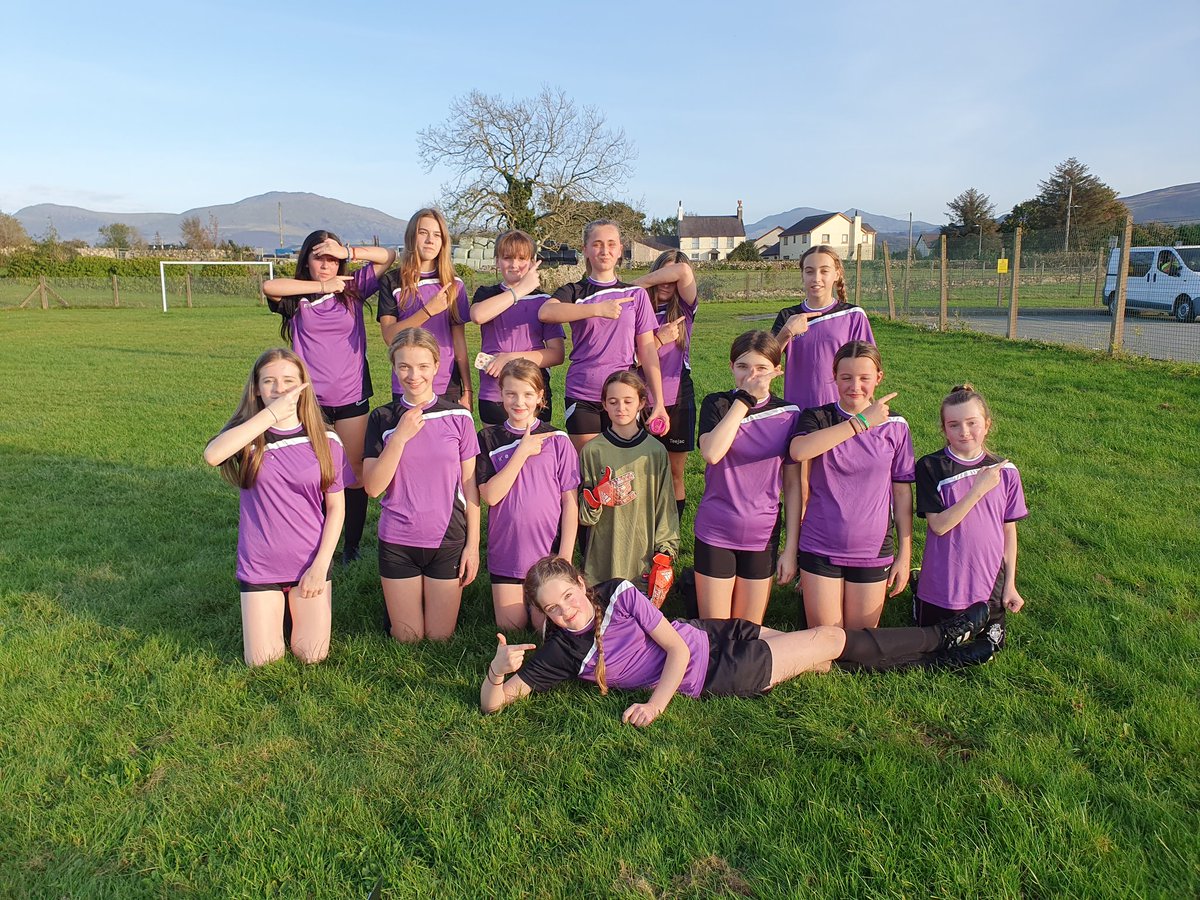 YDH Add Gorff (@ydhaddgorff) on Twitter photo Buddugoliaeth i dîm pêl-droed genethod dan 13 yn rownd cyntaf Cwpan Cymru heddiw.
Brynrefail 1 YDH 3
Lilly Wright ⚽️⚽️⚽️
Sêren y gêm - Kasey Cox 👏
Perfformiad gwych gan bawb 👏👌👏
3 - 1 win for the u13 girls vs Brynrefail today.
<a href="/DavidHughesYDH/">Ysgol David Hughes</a> Buddugoliaeth i dîm pêl-droed genethod dan 13 yn rownd cyntaf Cwpan Cymru heddiw.
Brynrefail 1 YDH 3
Lilly Wright ⚽️⚽️⚽️
Sêren y gêm - Kasey Cox 👏
Perfformiad gwych gan bawb 👏👌👏
3 - 1 win for the u13 girls vs Brynrefail today.
<a href="/DavidHughesYDH/">Ysgol David Hughes</a>