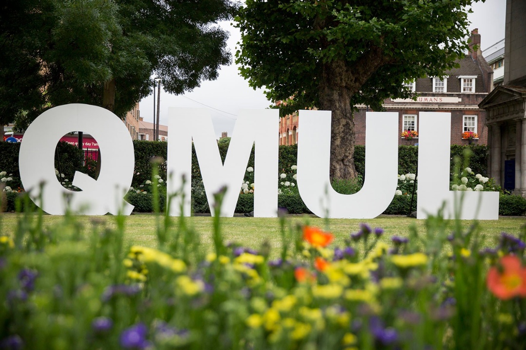 Are you thinking about applying to one of our #postgraduate courses? Need a little bit of help with the application process? We’ve got you sorted! 
Head to our website where you’ll find lots of handy advice to help make the process as simple as possible hubs.ly/Q024NMzR0 👈