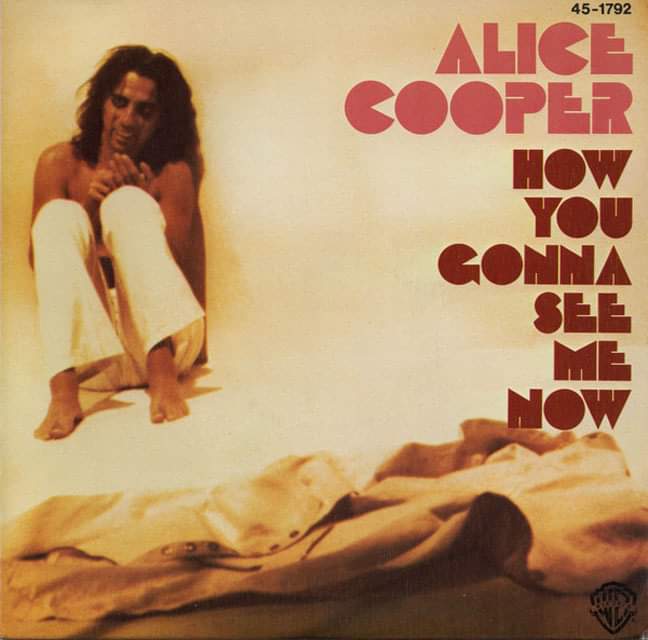 October 9, 1978: Alice Cooper releases 'How You Gonna See Me Now', the first single from the fourth solo studio album From The Inside. #AliceCooper #HowYouGonnaSeeMeNow #FromTheInside