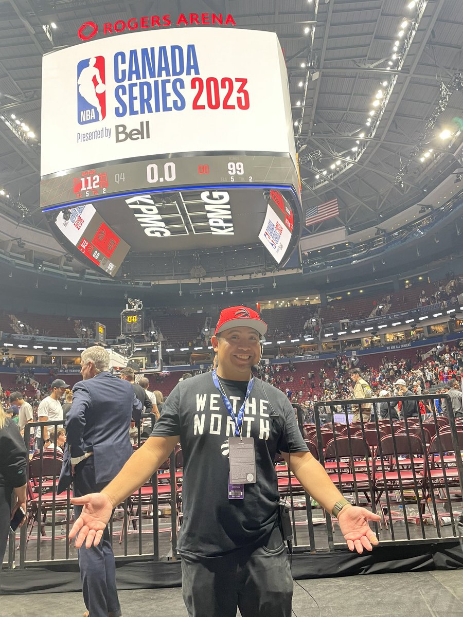 skaita16's tweet photo. Thanks @Raptors! Glad to have connected and worked with your team! Have a safe travel back to Toronto!
And thank you Vancouver. Your energy was felt at @RogersArena. Cheers all, and see you at the @Canucks Home Opener on Oct. 11th!
#GameOps | #WeTheNorth https://t.co/8o8IY3qphZ