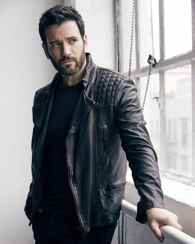JuanC_Rdgz's tweet photo. 📺 Happy Birthday Colin Donnell 🎂📺
#ColinDonnell #Arrow #TommyMerlyn #PrometheusX #DarkArcher #HappyBirthdayColinDonnell https://t.co/gumDAvcTs5