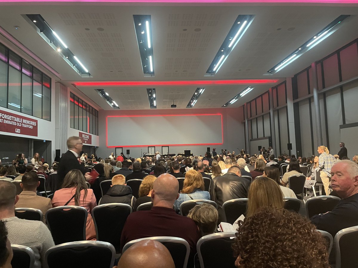 Looking forward to a great awards night for all recent year 11 pupils of @SABSalford